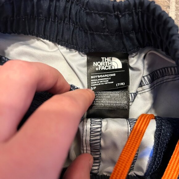 The North Face Abstract Print Boys Swimming Trunks 7/8 - Picture 3 of 5